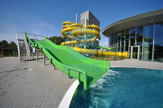 ভালো দাম 2.5 meters Wide Family Slide Fiberglass Pool Slide For Kids And Adults অনলাইন