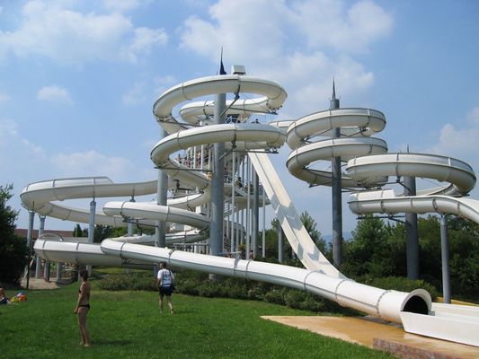 ভালো দাম Swimming Pool Outdoor Toys Water Plays Adult Slide Tube Park Playground Games For Kids অনলাইন
