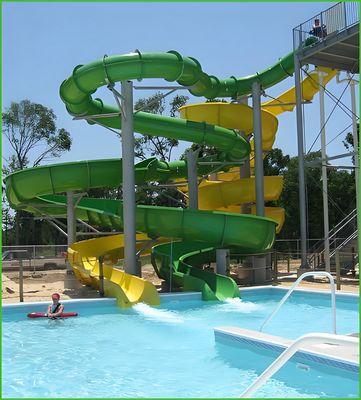 ভালো দাম 3D Design Pool Water Slide Customed Color Fiberglass Capacity Of 100KG Suitable For Adult And Child Water Games অনলাইন